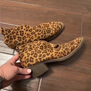 Leopard Print Ankle Boots 8.5